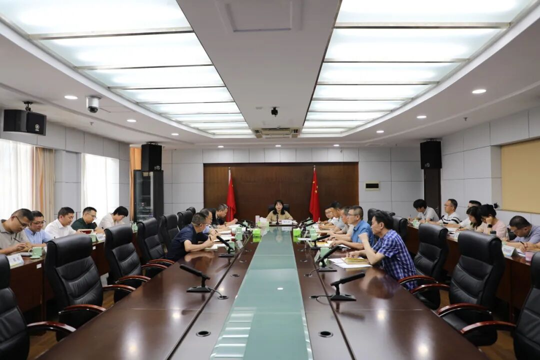 市检察院党组理论学习中心组专题学习习近平党建思想